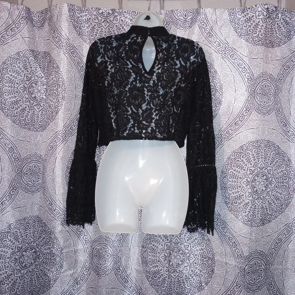 DO + BE Lace Gothic Crop Top with Bell Sleeves Size Large